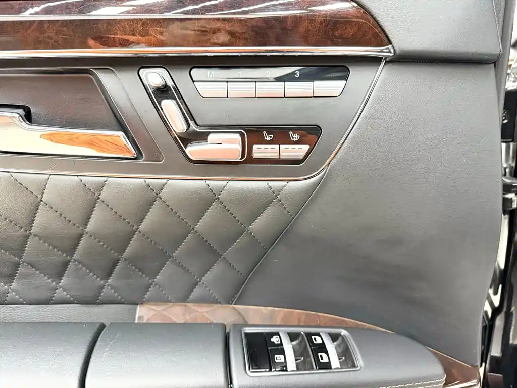 Mercedes-Benz S-Class AMG 2014 — фото 16