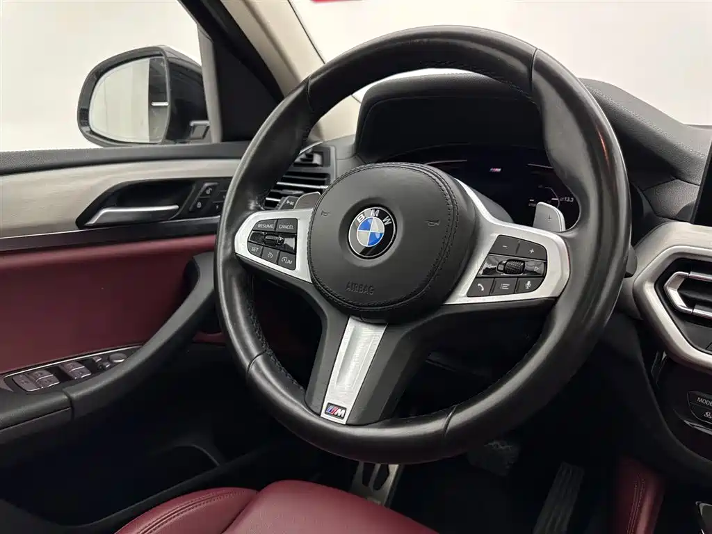 BMW X4 2022 — фото 9