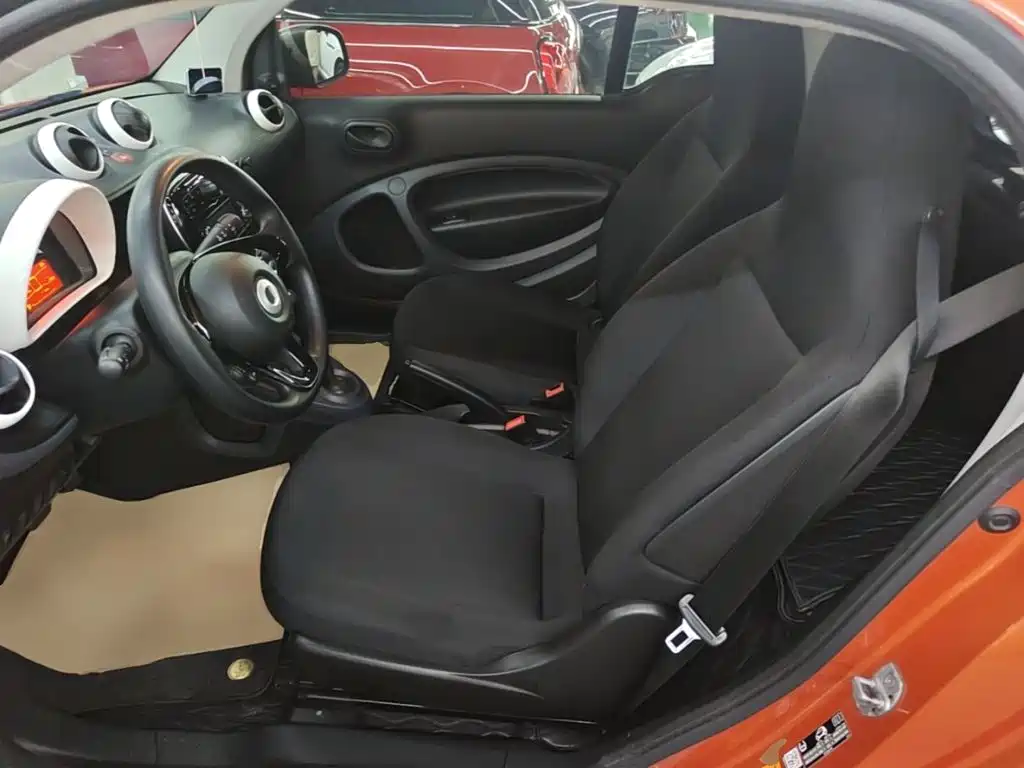 smart fortwo 2017 — фото 15
