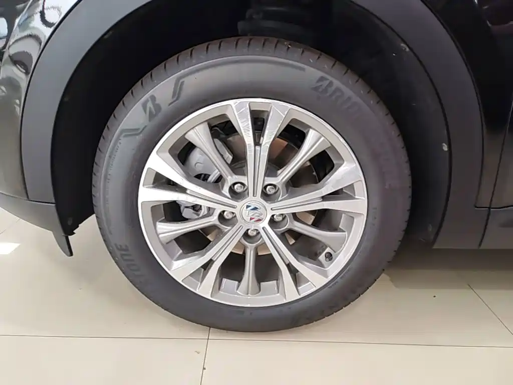 Buick Envision Plus 2023 — фото 23