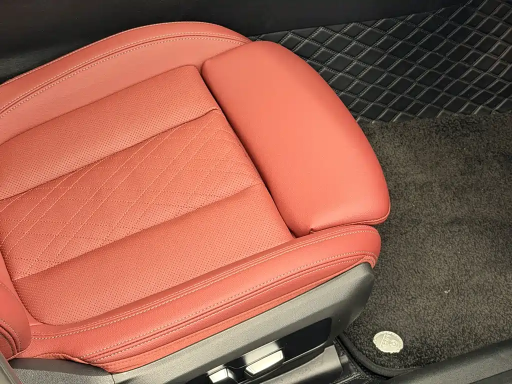 BMW 3 Series 2023 — фото 10