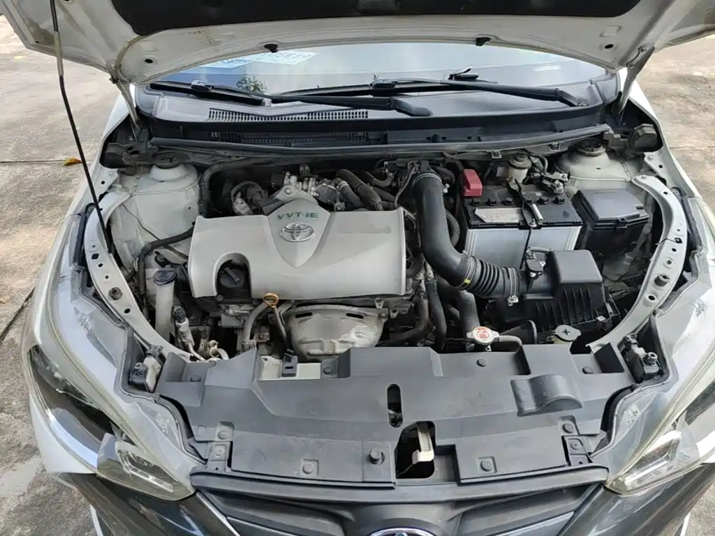 Toyota Yaris L 2019 — фото 20