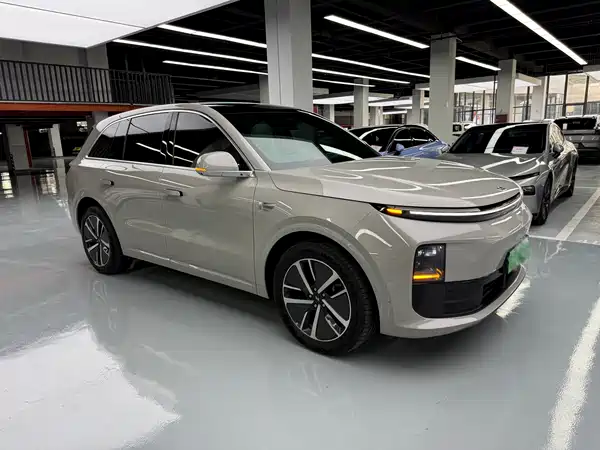 Li Auto L6 2024