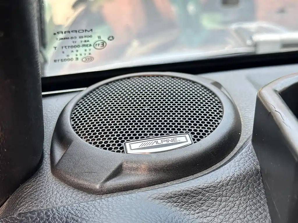 Jeep Wrangler 2018 — фото 25