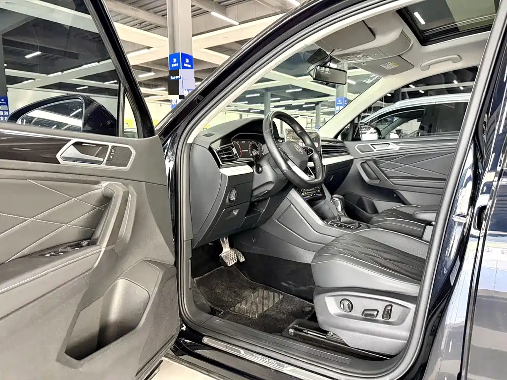 Volkswagen Tiguan L 2023