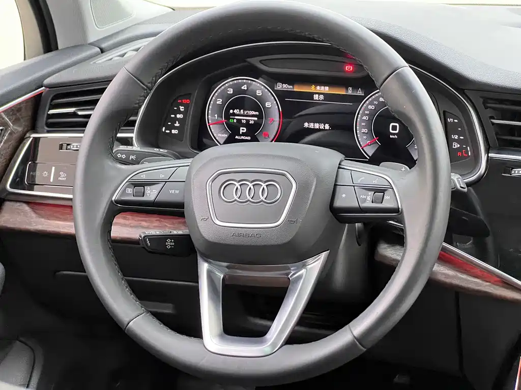 Audi Q7 2021 — фото 26