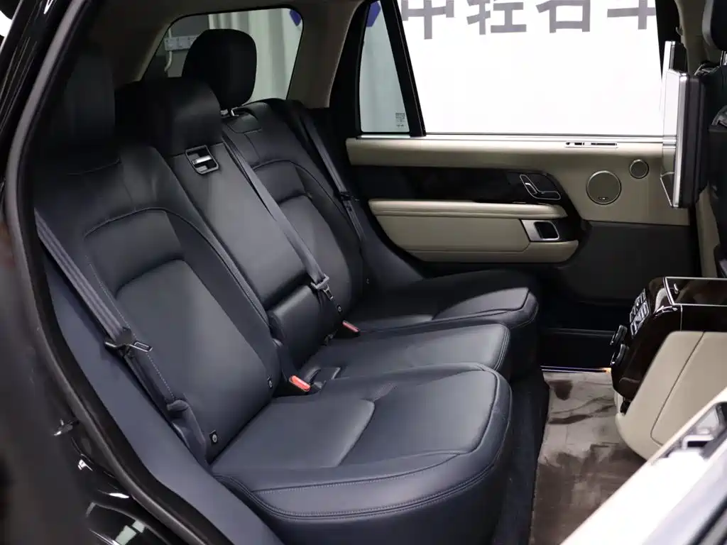 Land Rover Range Rover 2021 — фото 25