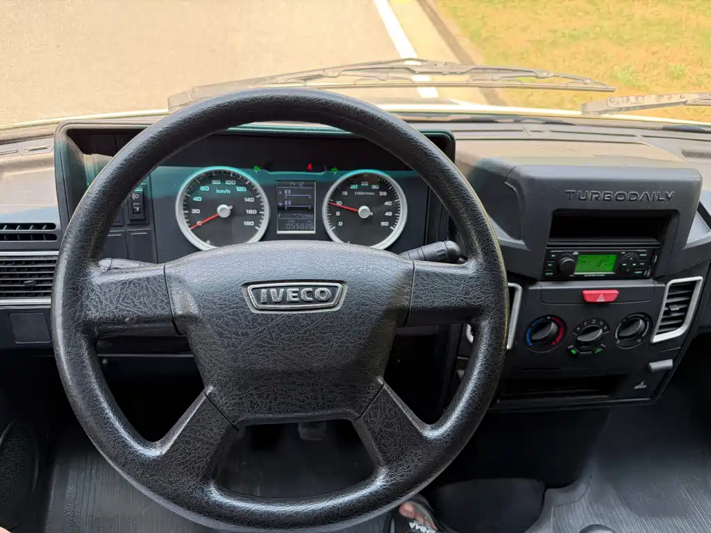 Iveco Proud 2020 — фото 9