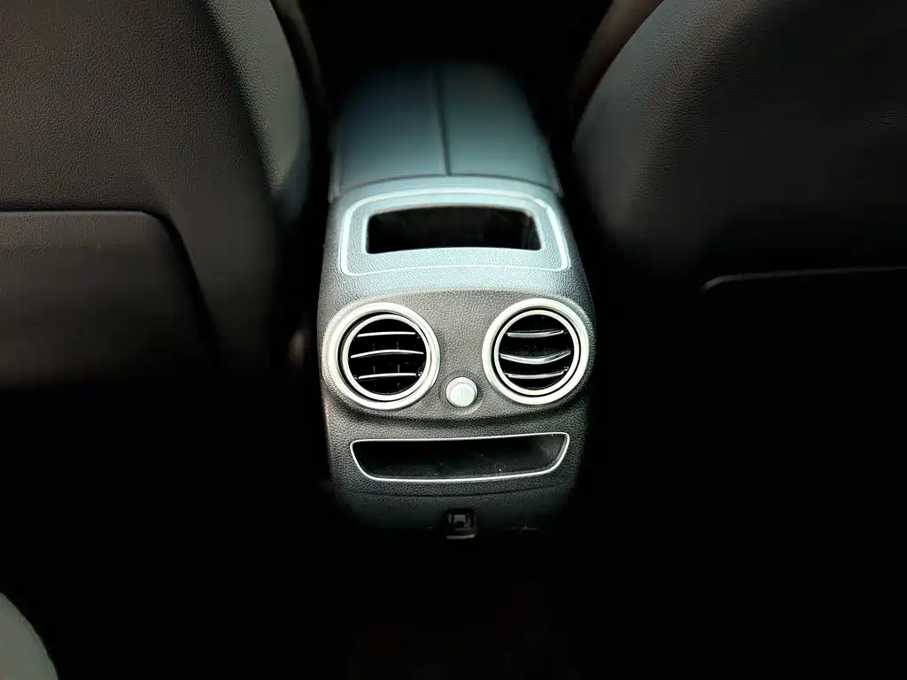 Mercedes-Benz GLC 2020 — фото 16