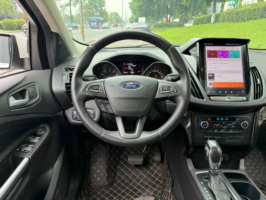Ford Kuga 2019 — фото 14