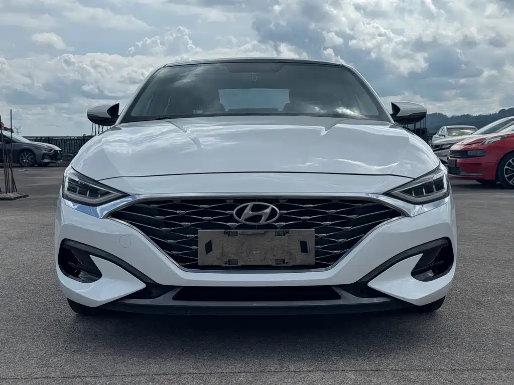 Hyundai Festa 2019 — фото 2
