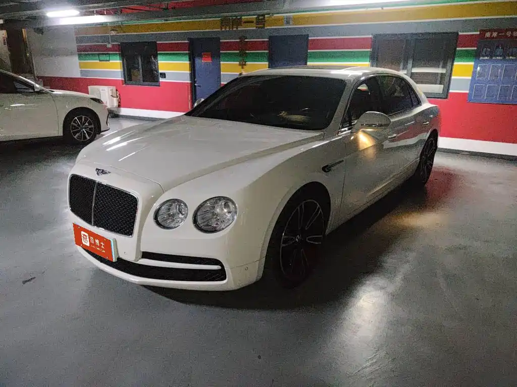 Bentley Flying Spur 2018 — фото 1