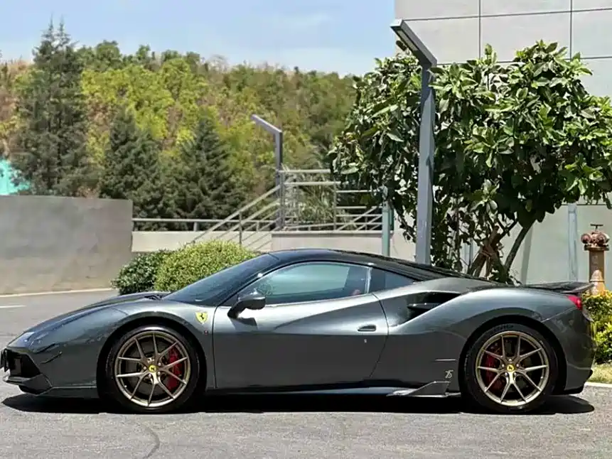 Ferrari 488 2018 — фото 2