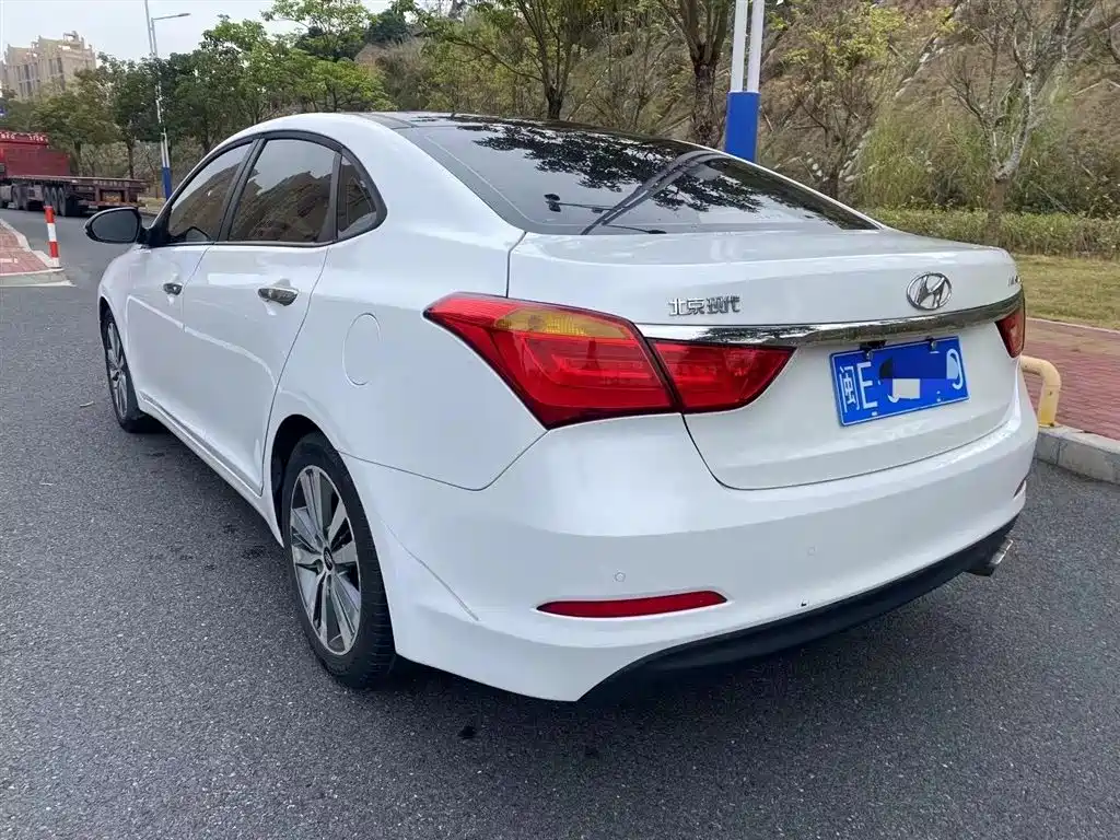 Hyundai Mistra 2014 — фото 8
