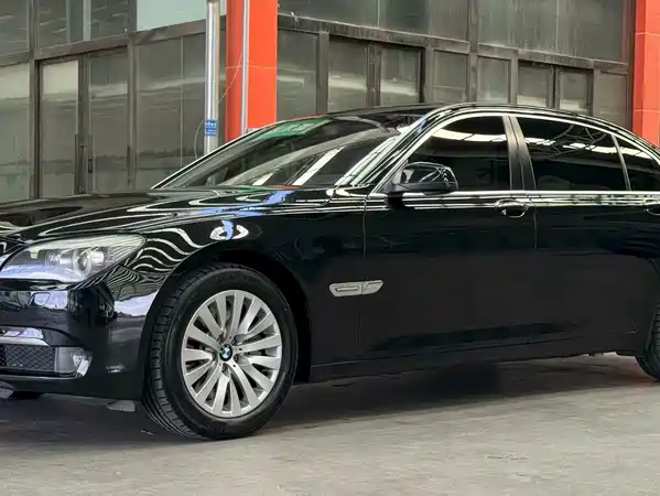 BMW 7 Series 2011