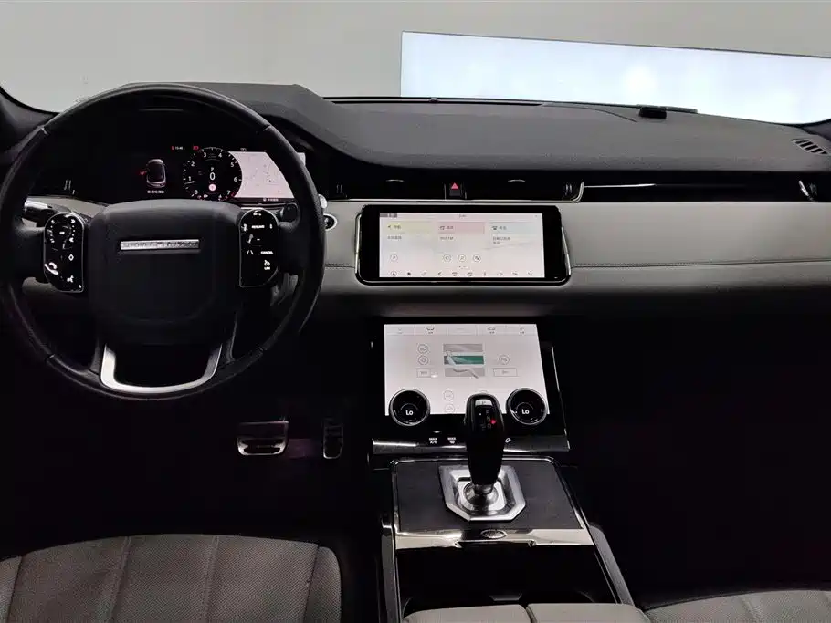 Land Rover Evoque 2021 — фото 12