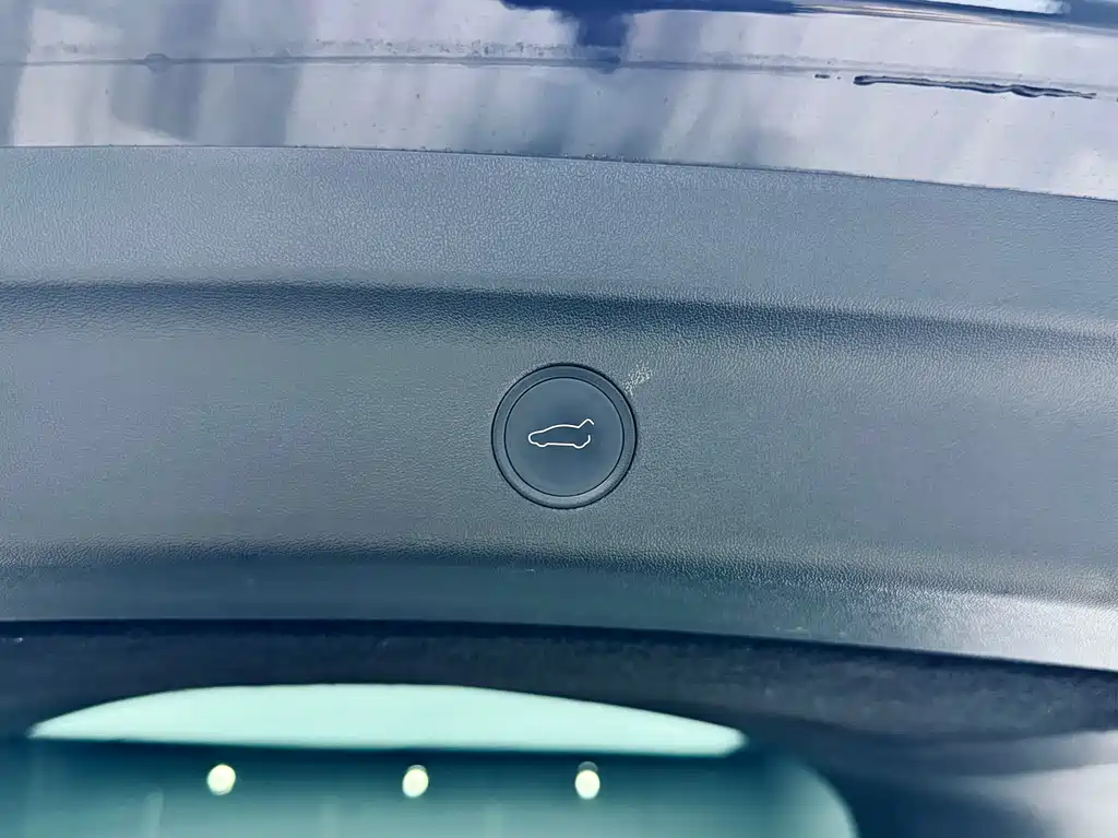 Tesla Model Y 2021 — фото 23