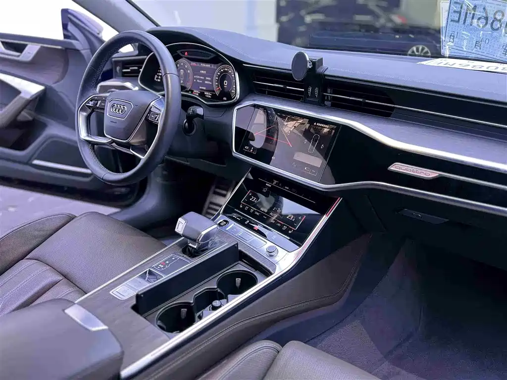 Audi A7L 2022 — фото 10