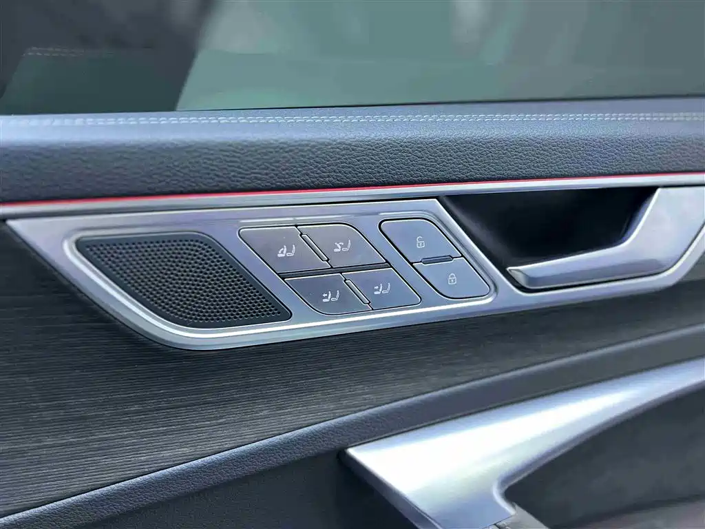 Audi A7L 2022 — фото 19