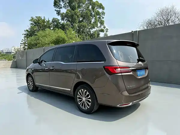 Buick GL8 2021