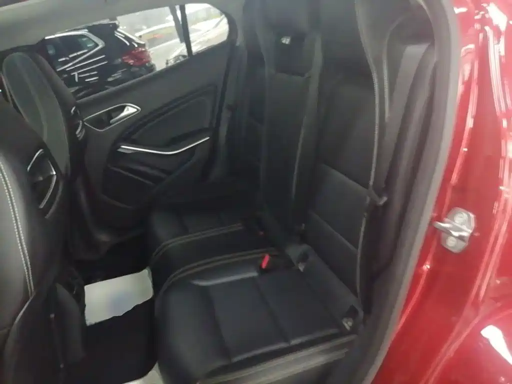 Mercedes-Benz GLA 2018 — фото 17