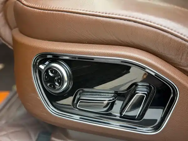 Audi A8 2013