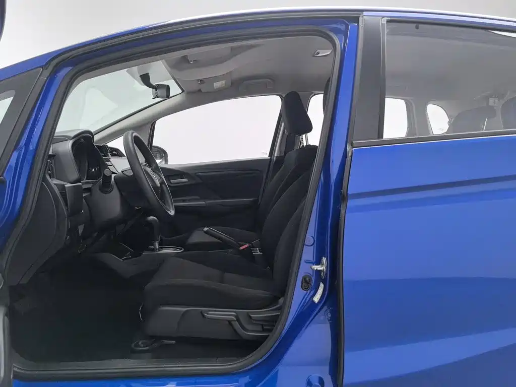 Honda Fit 2018 — фото 10