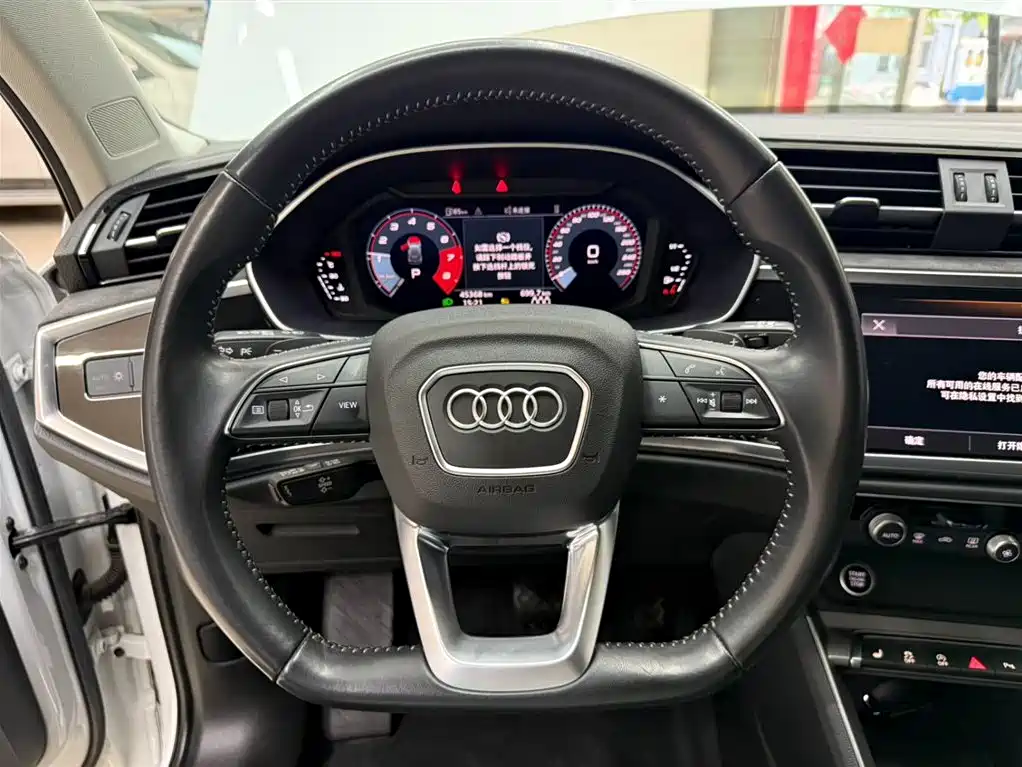 Audi Q3 2022 — фото 11