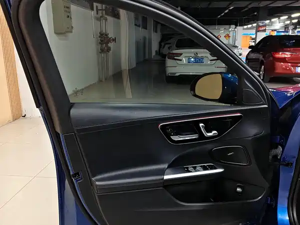 Mercedes-Benz C-Class 2022