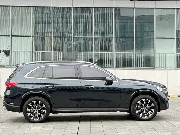 Mercedes-Benz GLC 2024