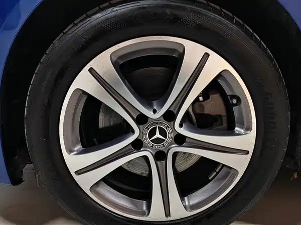Mercedes-Benz C-Class 2022