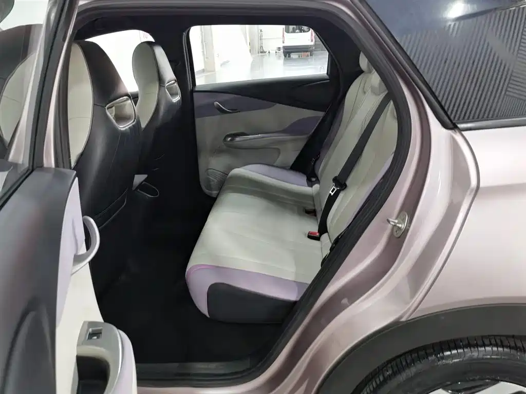 BYD Dolphin 2022 — фото 15