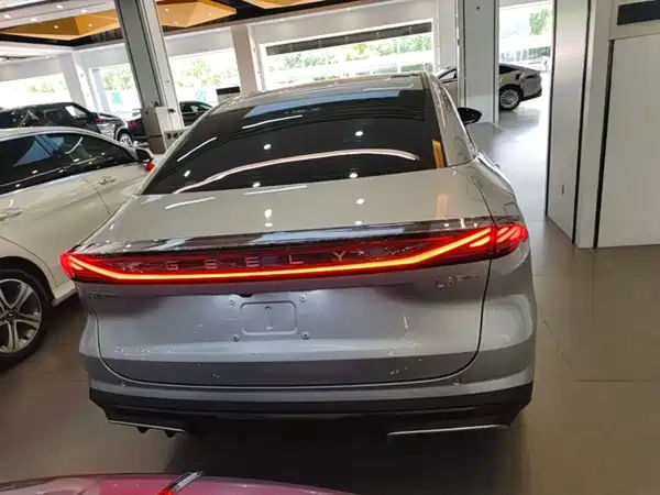 Geely Galaxy L6 2025