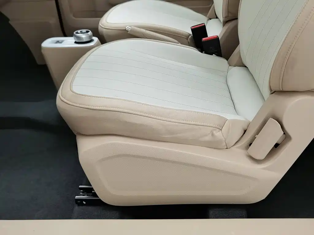 Geely Galaxy Panda 2023 — фото 20