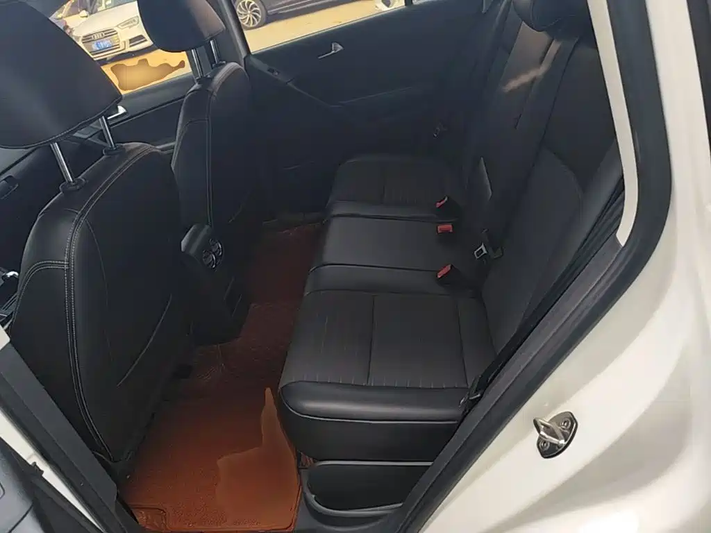 Volkswagen Tiguan 2019 — фото 17