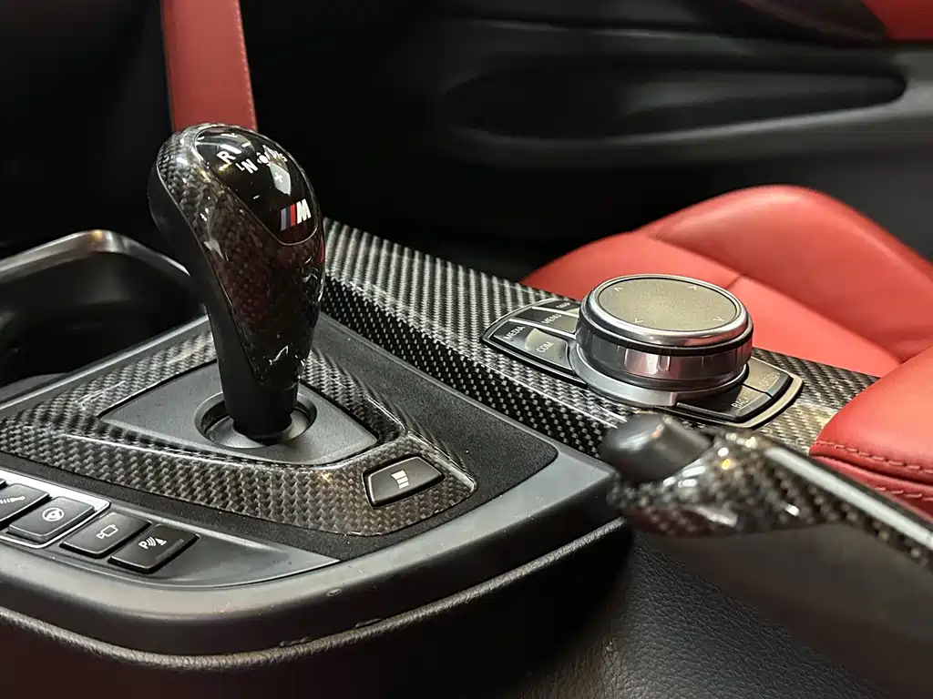BMW M4 2018 — фото 13
