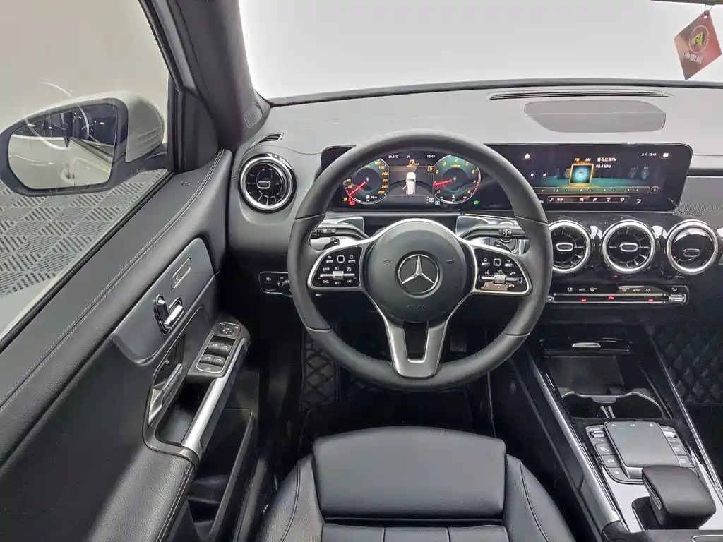 Mercedes-Benz GLB 2020 — фото 14