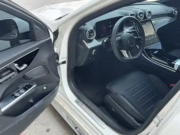 Mercedes-Benz C-Class 2022