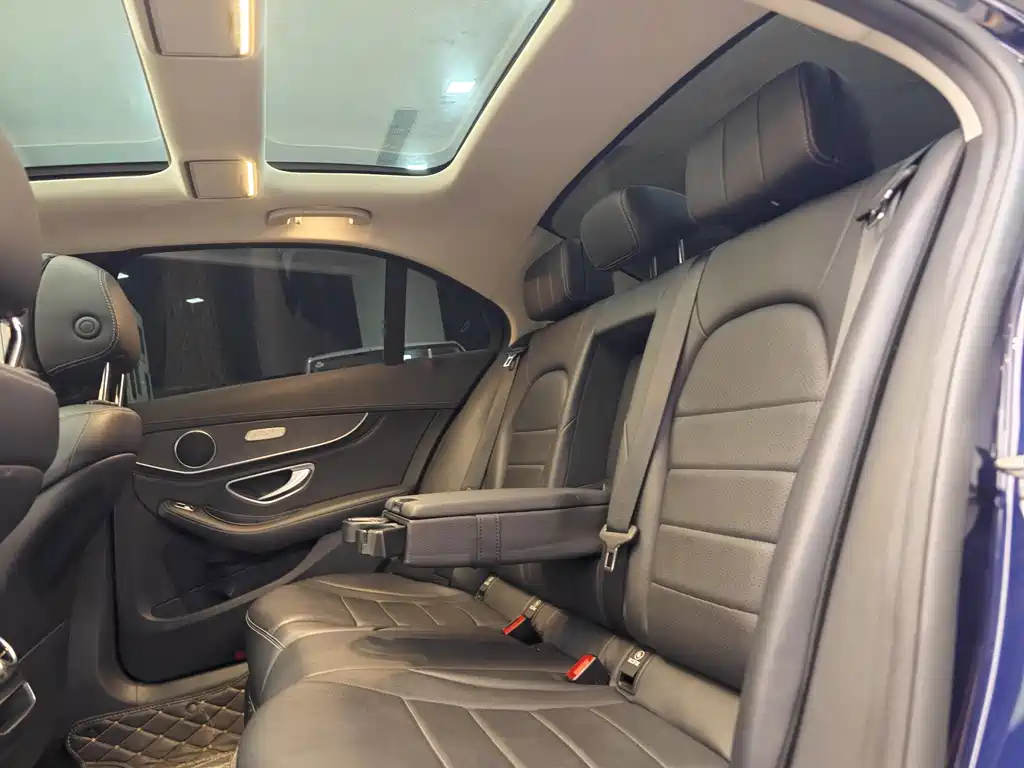 Mercedes-Benz C-Class 2020 — фото 23