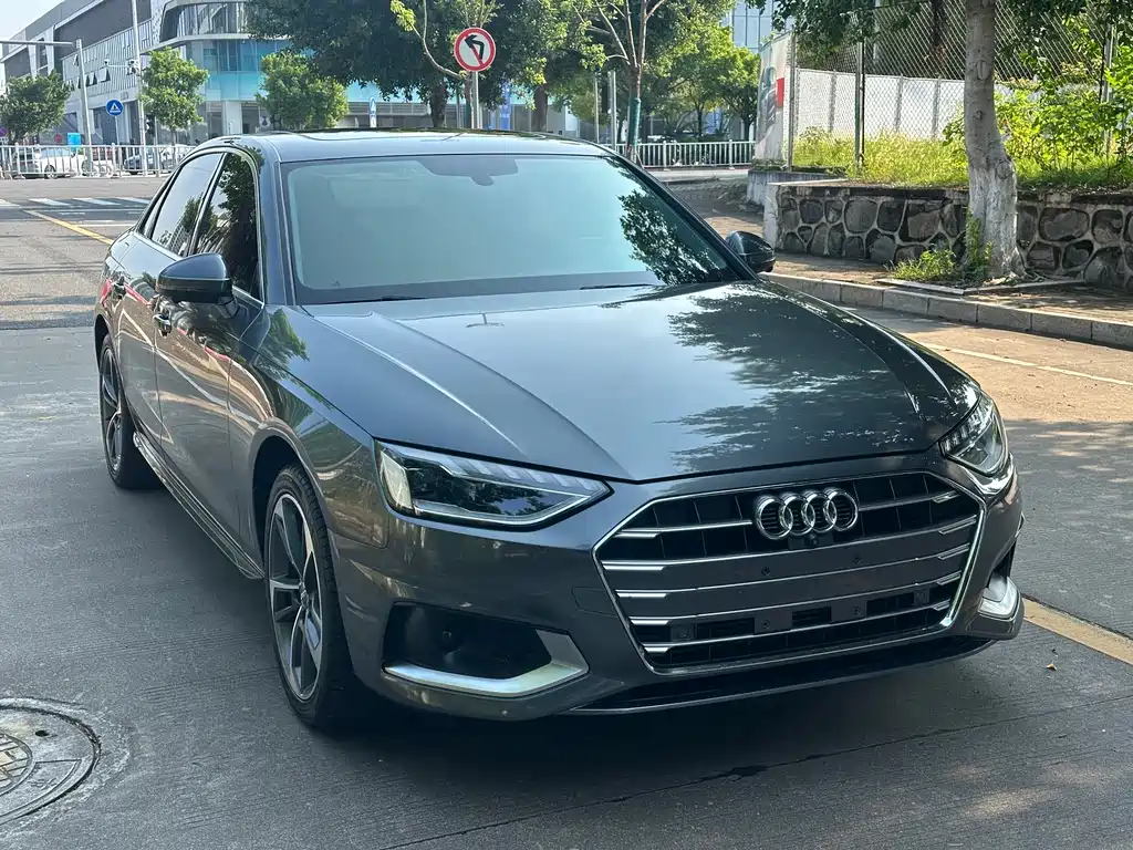 Audi A4L 2021