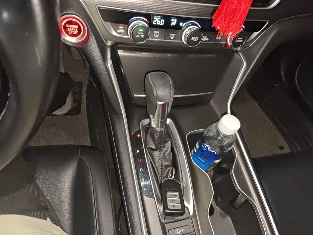 Honda Accord 2019 — фото 15