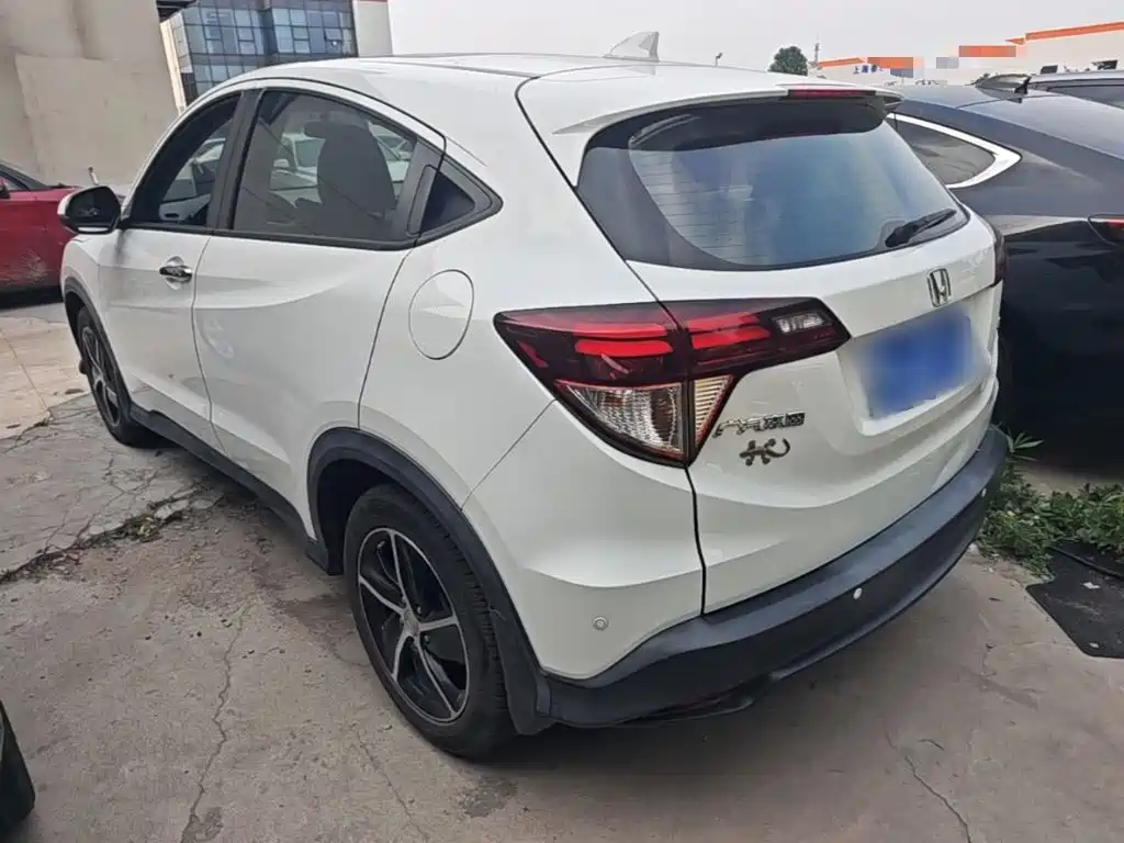 Honda Vezel 2020 — фото 5