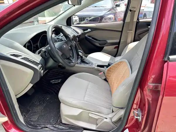 Ford Focus 2015