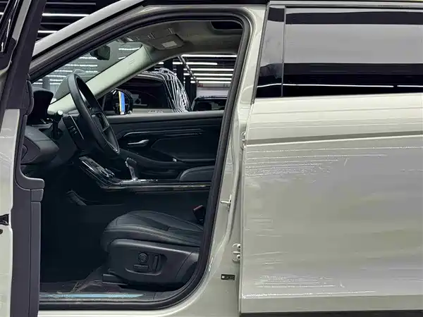 Land Rover Range Rover Evoque 2023