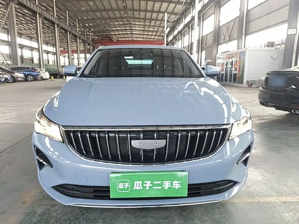 Geely Emgrand 2025