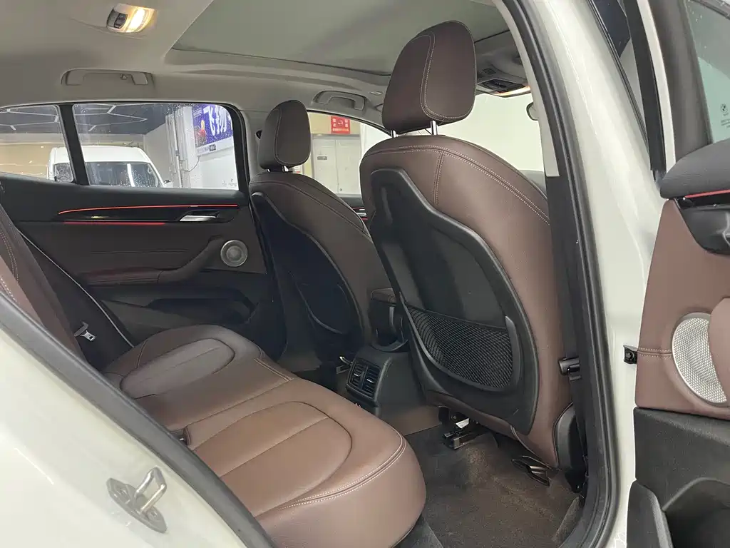 BMW X2 2022 — фото 11