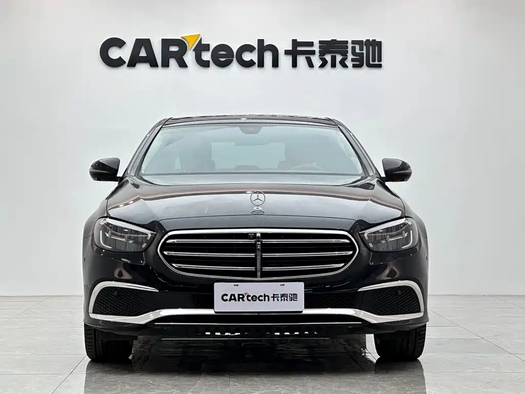 Mercedes-Benz E-Class 2023 — фото 7