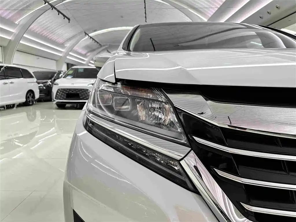 Honda Elysion 2019 — фото 22