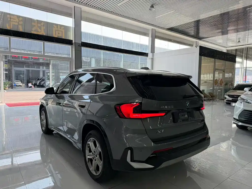 BMW X1 2023 — фото 5