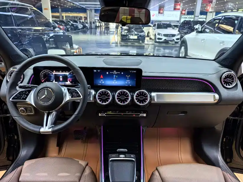 Mercedes-Benz GLB 2025